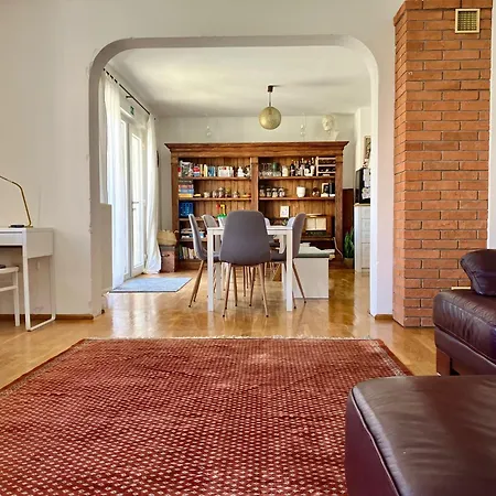 Alojamento de Acomodação e Pequeno-almoço Cozy House Close To Center Liubliana