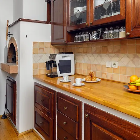 לינה וארוחת בוקר Cozy House Close To Center 4*