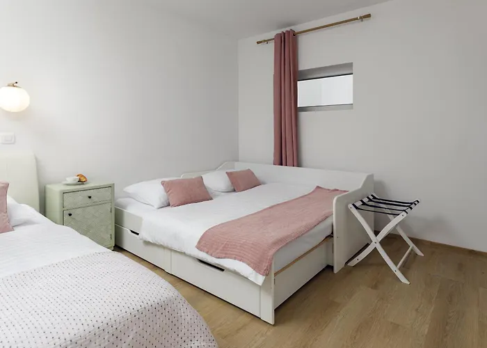 Bed & Breakfast Cozy House Close To Center 4*